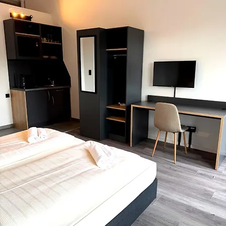 Staytopus Oha1 Autohof Tornesch New Apts Free Parking Lägenhet
